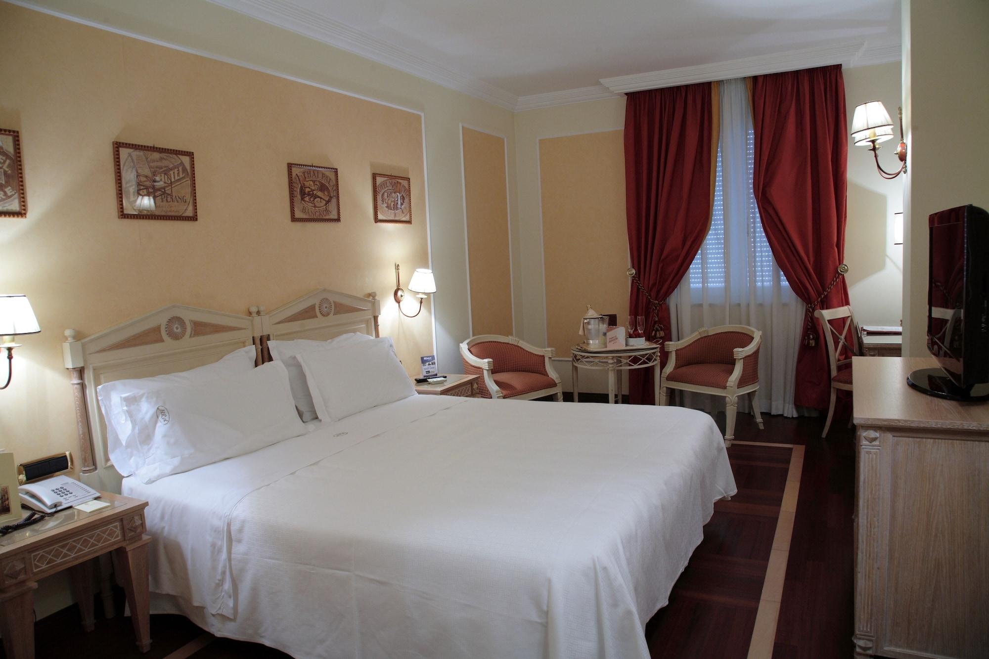 Palazzo Alabardieri Наполи Екстериор снимка