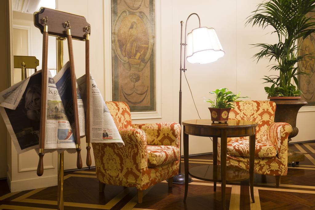 Palazzo Alabardieri Наполи Екстериор снимка